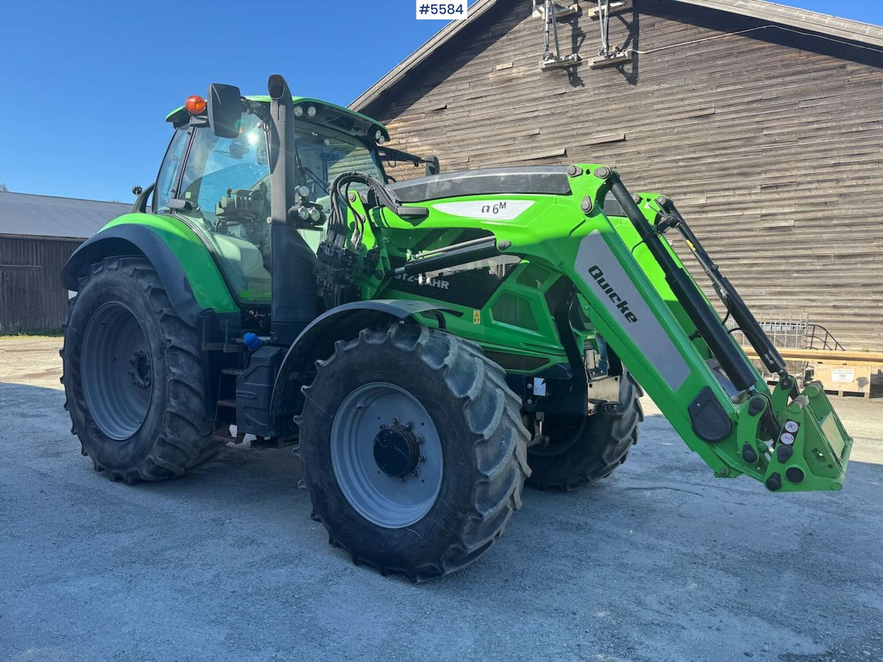 2020 Deutz-Fahr 6215 Agrotron w/ front loader & 2 sets of tires - Traktor: bild 1 2020 Deutz-Fahr 6215 Agrotron w/ front loader & 2 sets of tires - Traktor: bild 1