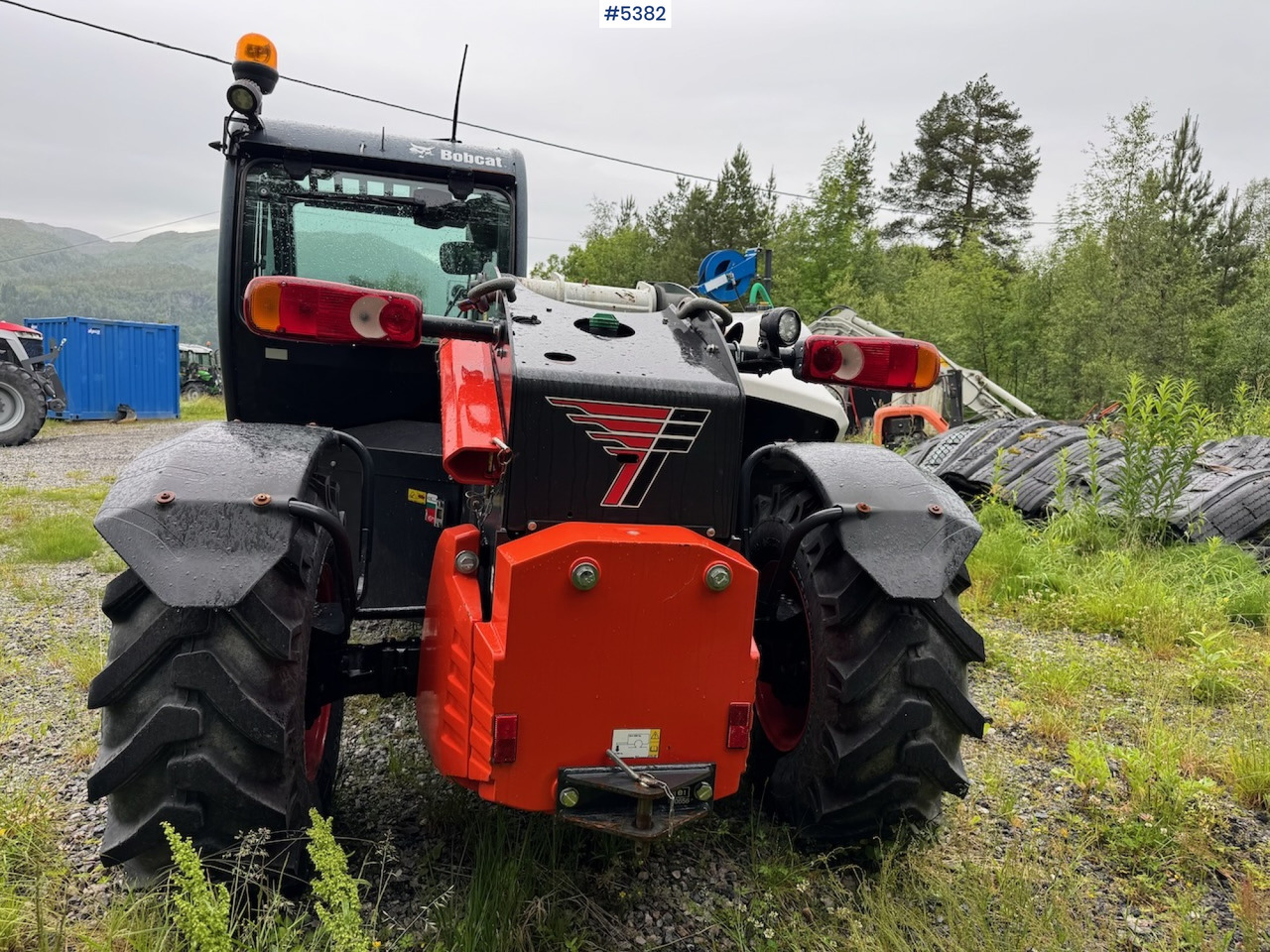 2021 Bobcat TL30.70DB m/ bucket, pallet fork and 4 chains. - Motviktstruck: bild 5 2021 Bobcat TL30.70DB m/ bucket, pallet fork and 4 chains. - Motviktstruck: bild 5