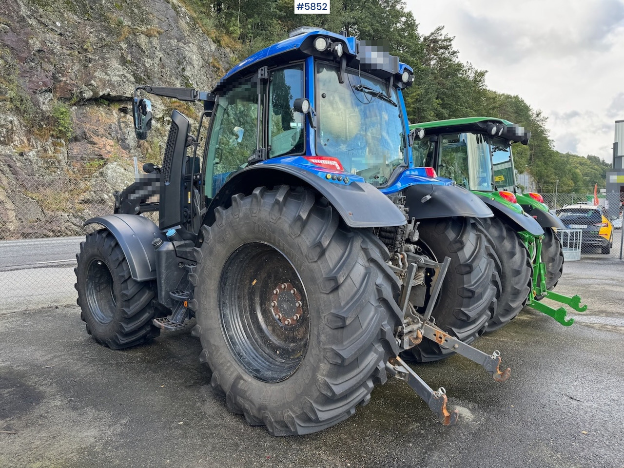 Traktor 2022 Valtra N175 w/ front loader.: bild 6