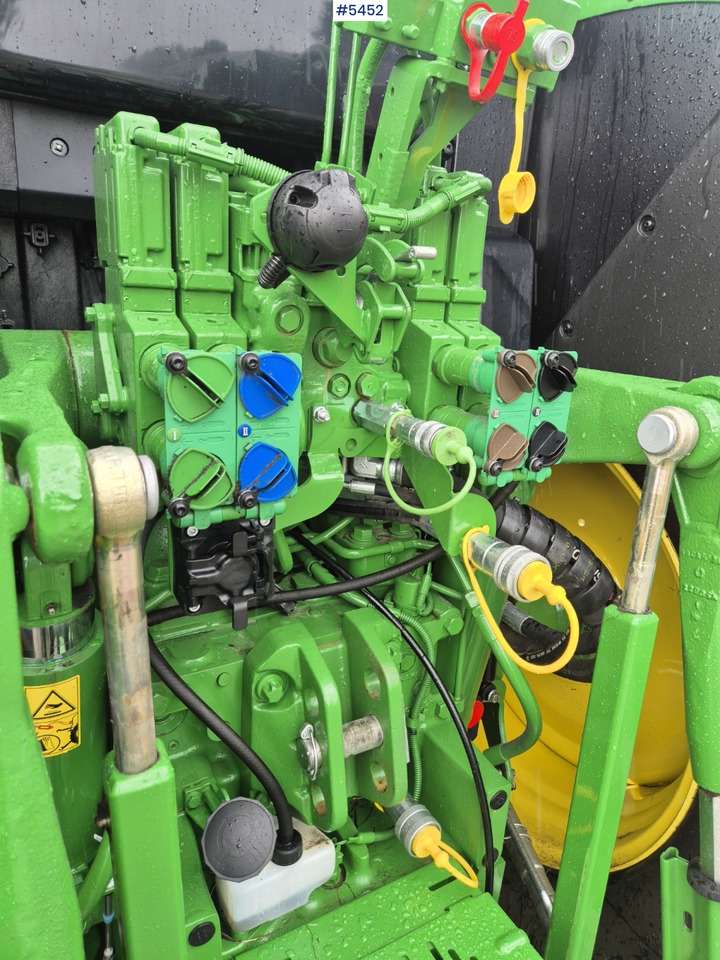 2024 John Deere 6155M w/ front hydraulics & PTO - Traktor: bild 4 2024 John Deere 6155M w/ front hydraulics & PTO - Traktor: bild 4