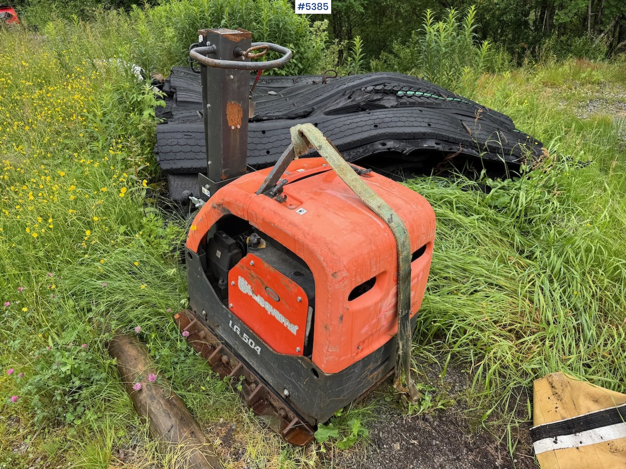 Husqvarna LG 504 Vibrating compactor. - Maskin för jordbearbetning: bild 2 Husqvarna LG 504 Vibrating compactor. - Maskin för jordbearbetning: bild 2