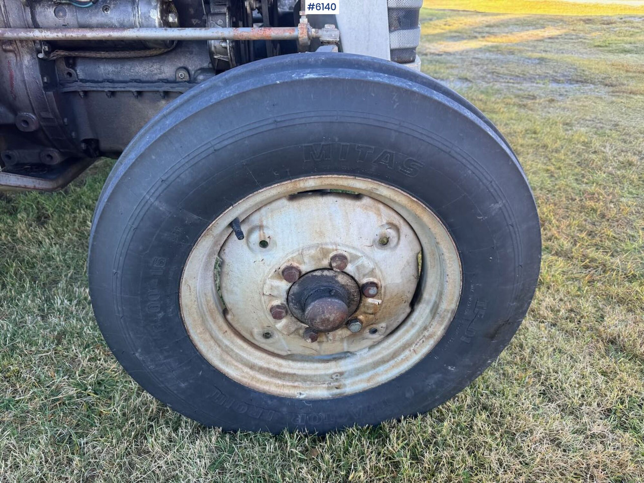 Traktor Massey Ferguson 133: bild 19