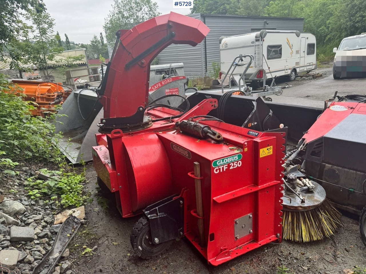 2022 Globus GTF 250-19 Snowblower - Utility/ Specialfordon: bild 2 2022 Globus GTF 250-19 Snowblower - Utility/ Specialfordon: bild 2