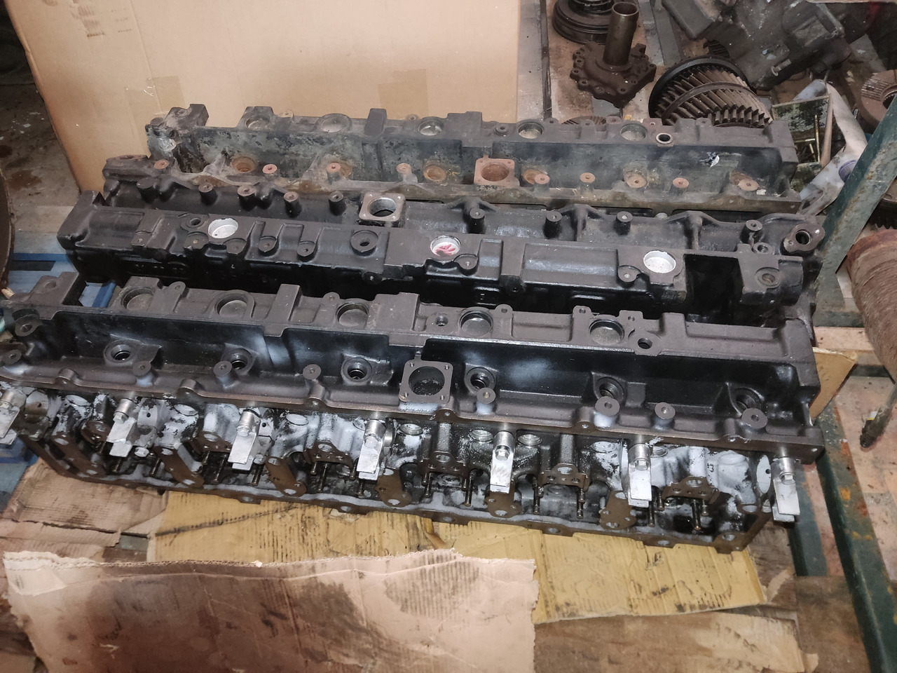 MAN Cylinder head D2066 D2676 - Huvudenhet: bild 1 MAN Cylinder head D2066 D2676 - Huvudenhet: bild 1