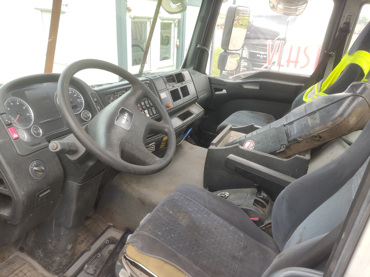 MAN cab F99/L17 - Hytt: bild 4 MAN cab F99/L17 - Hytt: bild 4