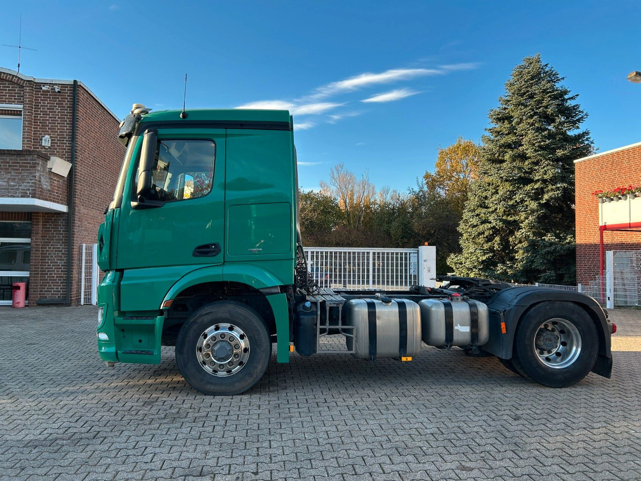 Mercedes-Benz Arocs 1845 SZM 4x4 HAD - Dragbil: bild 5 Mercedes-Benz Arocs 1845 SZM 4x4 HAD - Dragbil: bild 5