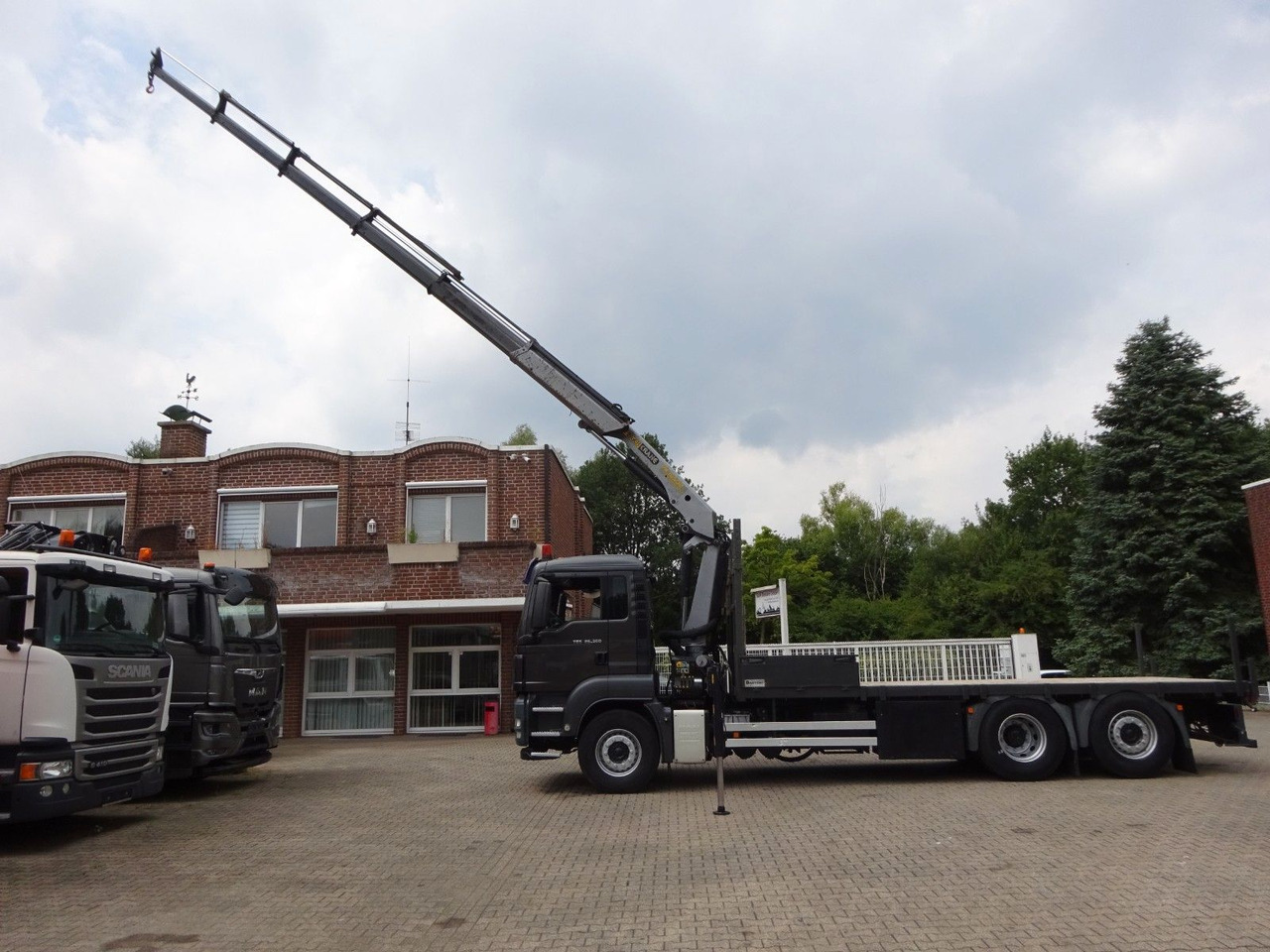 MAN 26.360 TGS Pritsche + PK 16502 Kran 6x2 - Kranbil: bild 1 MAN 26.360 TGS Pritsche + PK 16502 Kran 6x2 - Kranbil: bild 1