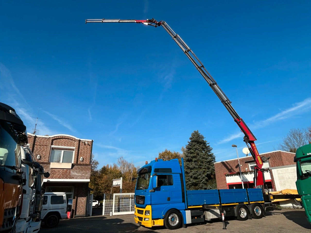 MAN 26.440 TGX Pritsche + PK 34002 + JIB Seilwinde - Kranbil: bild 1 MAN 26.440 TGX Pritsche + PK 34002 + JIB Seilwinde - Kranbil: bild 1