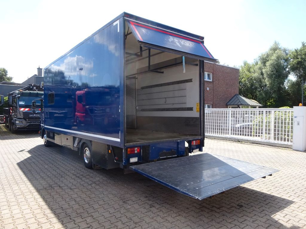 MAN 8.220 Koffer mit LBW als Wohnmobil ausgebaut 4x2 MAN 8.220 Koffer mit LBW als Wohnmobil ausgebaut 4x2 - Lastbil med skåp: bild 5 MAN 8.220 Koffer mit LBW als Wohnmobil ausgebaut 4x2 MAN 8.220 Koffer mit LBW als Wohnmobil ausgebaut 4x2 - Lastbil med skåp: bild 5