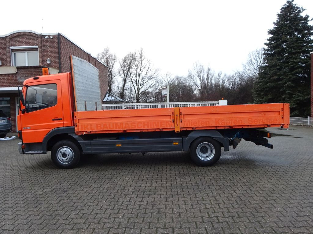 Mercedes-Benz 818 Atego Pritsche 4x2 Mercedes-Benz 818 Atego Pritsche 4x2 - Transportbil med flak: bild 1 Mercedes-Benz 818 Atego Pritsche 4x2 Mercedes-Benz 818 Atego Pritsche 4x2 - Transportbil med flak: bild 1