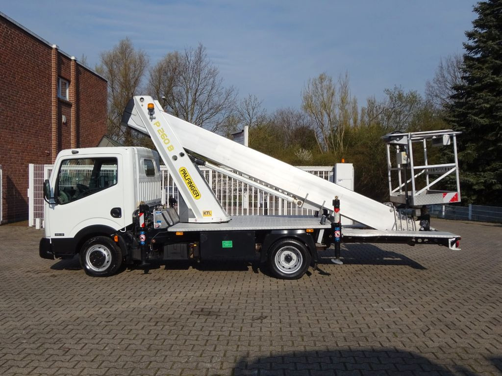 Nissan CABSTAR 35.13 PALFINGER Steiger P260B 26 Meter Nissan CABSTAR 35.13 PALFINGER Steiger P260B 26 Meter - Billift, Transportbil: bild 1 Nissan CABSTAR 35.13 PALFINGER Steiger P260B 26 Meter Nissan CABSTAR 35.13 PALFINGER Steiger P260B 26 Meter - Billift, Transportbil: bild 1