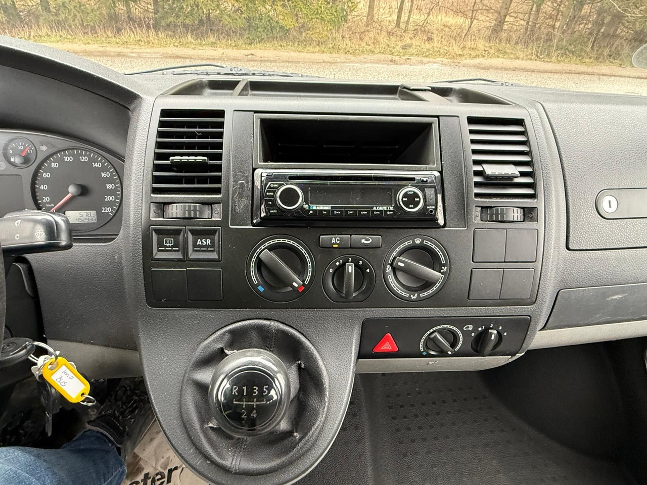 Leasa  Volkswagen T5 Transporter 1.9 TDI *9 Sitze *RESERVED RO Volkswagen T5 Transporter 1.9 TDI *9 Sitze *RESERVED RO: bild 20 Leasa  Volkswagen T5 Transporter 1.9 TDI *9 Sitze *RESERVED RO Volkswagen T5 Transporter 1.9 TDI *9 Sitze *RESERVED RO: bild 20