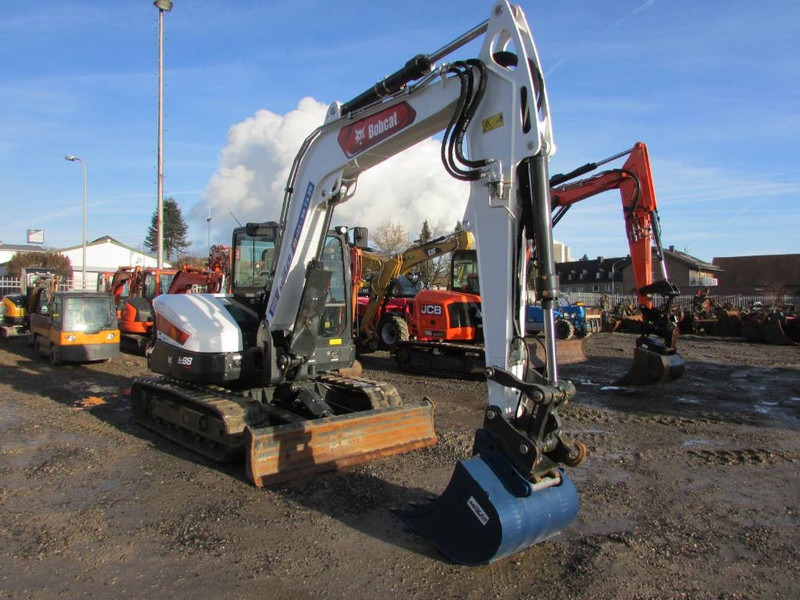 Bobcat E 88 R2 Minibagger 72.500 EUR - Minigrävmaskin: bild 4 Bobcat E 88 R2 Minibagger 72.500 EUR - Minigrävmaskin: bild 4