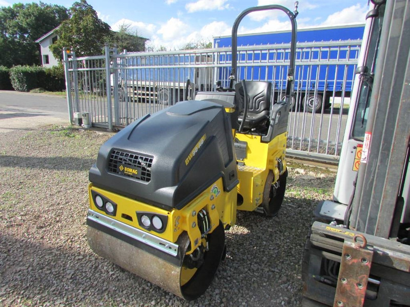 Bomag BW 90 AD-5 Walze / 21.500 EUR - Vält: bild 4 Bomag BW 90 AD-5 Walze / 21.500 EUR - Vält: bild 4