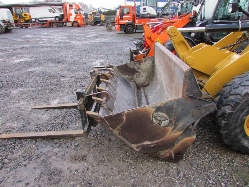 Cat 906 M Radlader 29.500 EUR - Hjullastare: bild 4 Cat 906 M Radlader 29.500 EUR - Hjullastare: bild 4