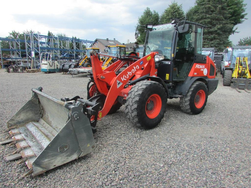Kubota R 065 Radlader 31.000 EUR - Hjullastare: bild 2 Kubota R 065 Radlader 31.000 EUR - Hjullastare: bild 2