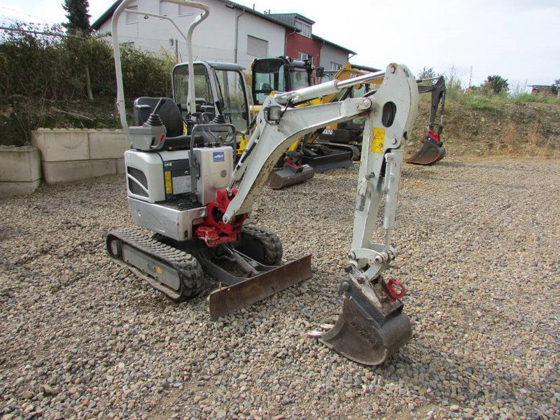 Takeuchi TB 210 R Minibagger 14.500 EUR - Minigrävmaskin: bild 3 Takeuchi TB 210 R Minibagger 14.500 EUR - Minigrävmaskin: bild 3