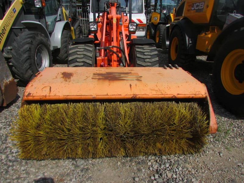 Vangaever Typ 05BB1525 Anbaukehrmaschine 1.500 EUR - Sopaggregat för Byggmaskiner: bild 2 Vangaever Typ 05BB1525 Anbaukehrmaschine 1.500 EUR - Sopaggregat för Byggmaskiner: bild 2