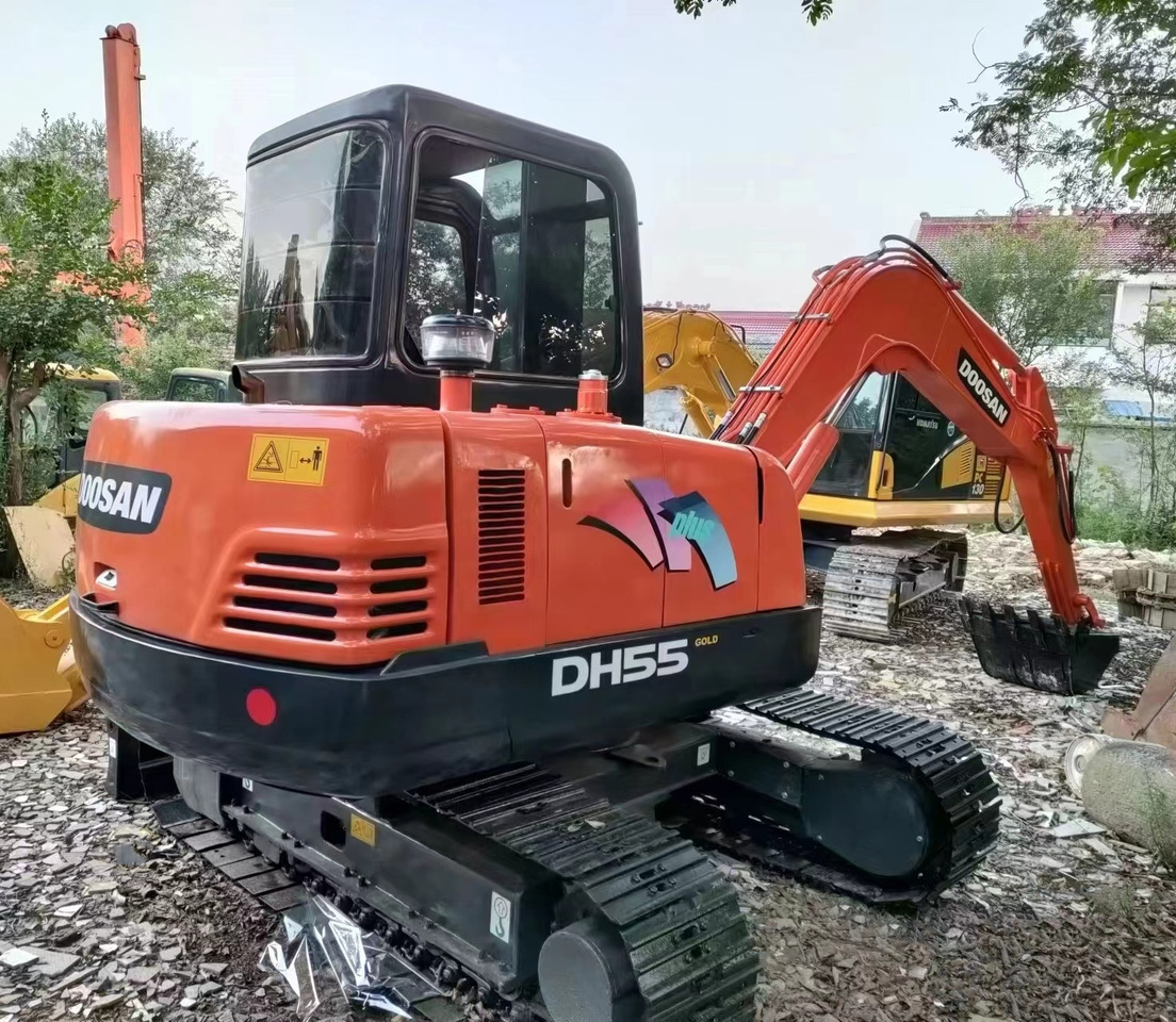 Doosan DH 55 - Minigrävmaskin: bild 1 Doosan DH 55 - Minigrävmaskin: bild 1