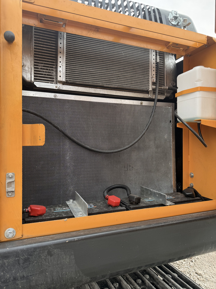 HYUNDAI HX220HD - Bandgrävare: bild 5 HYUNDAI HX220HD - Bandgrävare: bild 5