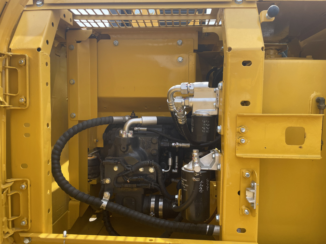 Minigrävmaskin KOMATSU PC 130-7: bild 9