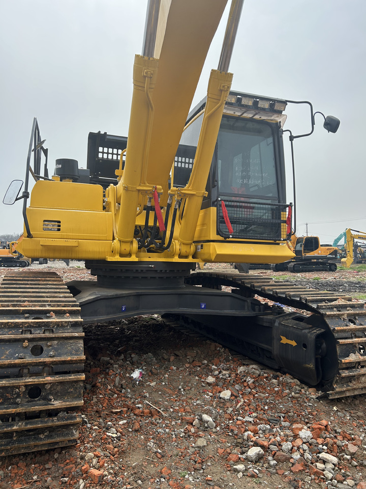 KOMATSU PC450-8 - Bandgrävare: bild 4 KOMATSU PC450-8 - Bandgrävare: bild 4