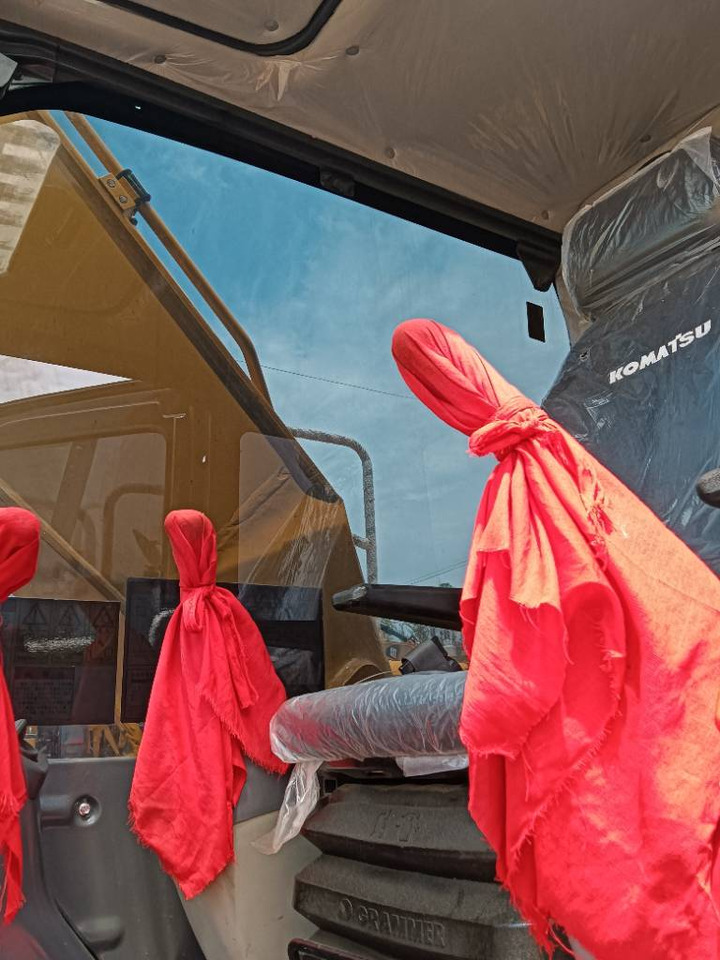 Komatsu PC 210-8 - Bandgrävare: bild 5 Komatsu PC 210-8 - Bandgrävare: bild 5