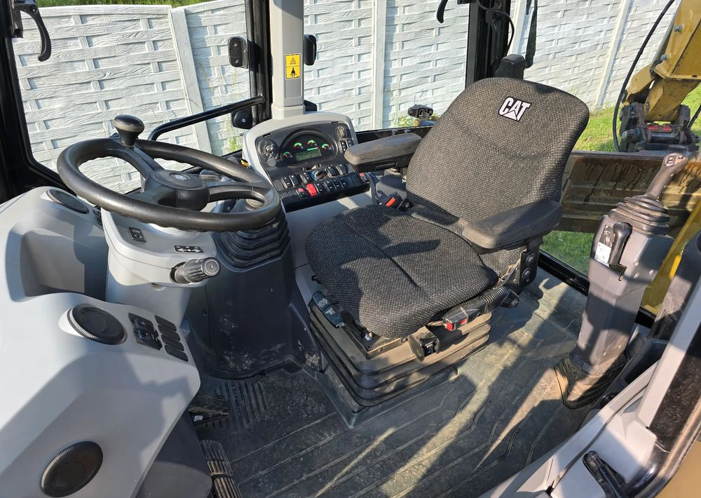 Caterpillar - Grävlastare: bild 5 Caterpillar - Grävlastare: bild 5