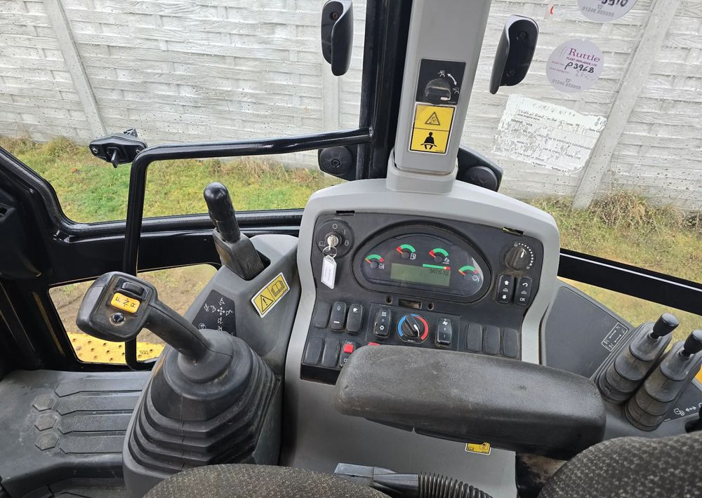 Caterpillar - Grävlastare: bild 5 Caterpillar - Grävlastare: bild 5