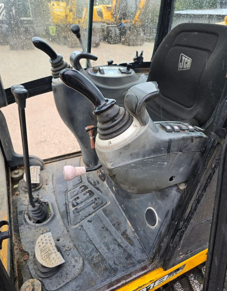 JCB - Minigrävmaskin: bild 3 JCB - Minigrävmaskin: bild 3