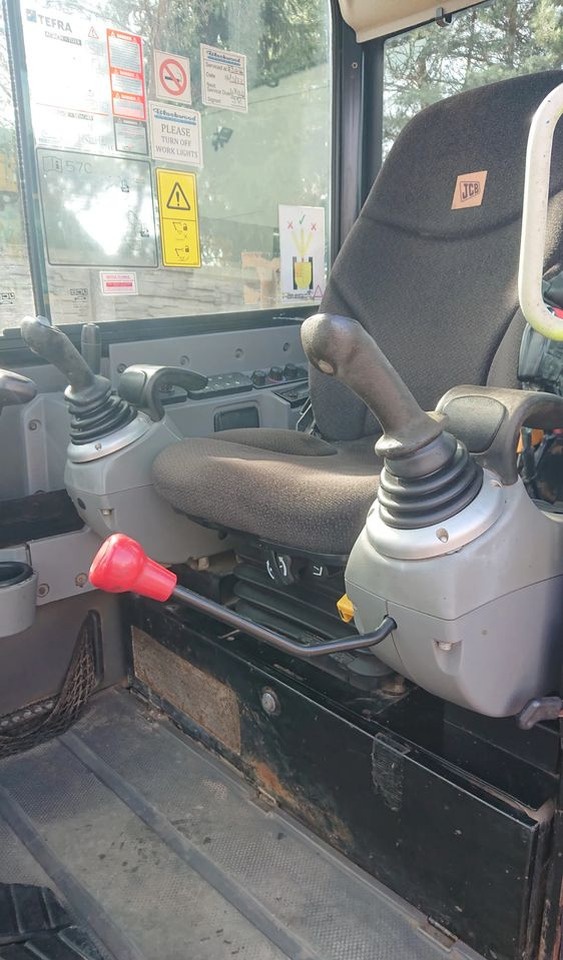 JCB - Bandgrävare: bild 4 JCB - Bandgrävare: bild 4