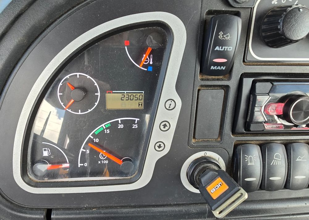 JCB - Grävlastare: bild 4 JCB - Grävlastare: bild 4