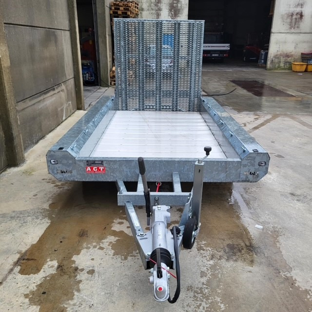 HULCO TERRAX-2 3500 - Låg lastare trailer: bild 2 HULCO TERRAX-2 3500 - Låg lastare trailer: bild 2