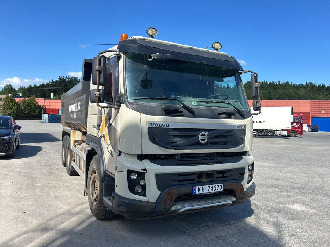 2011 Dumper VOLVO FM 500 Euroklasse 5T - Tippbil lastbil: bild 2 2011 Dumper VOLVO FM 500 Euroklasse 5T - Tippbil lastbil: bild 2