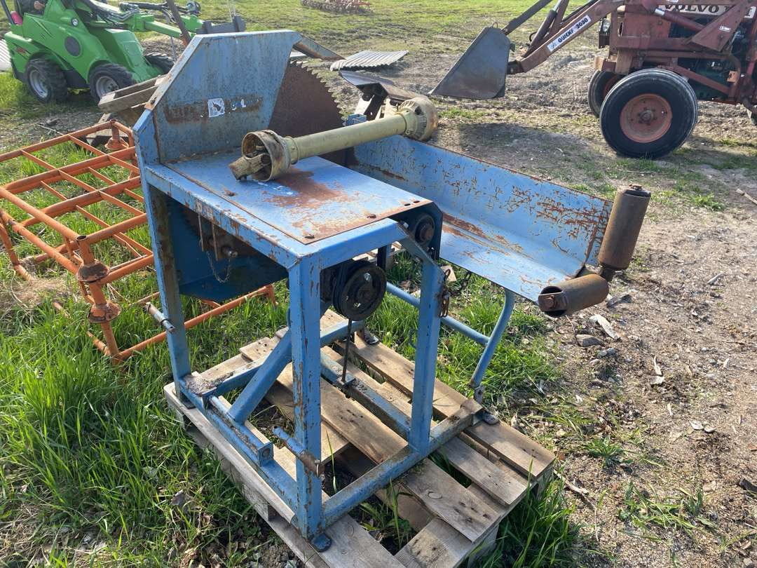 Vedsag til traktor - Garage & Verkstadsutrustning: bild 3 Vedsag til traktor - Garage & Verkstadsutrustning: bild 3