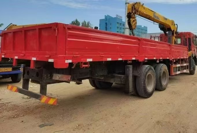 DONGFENG  - Kranbil: bild 2 DONGFENG  - Kranbil: bild 2