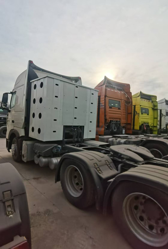 HOWO  - Dragbil: bild 4 HOWO  - Dragbil: bild 4