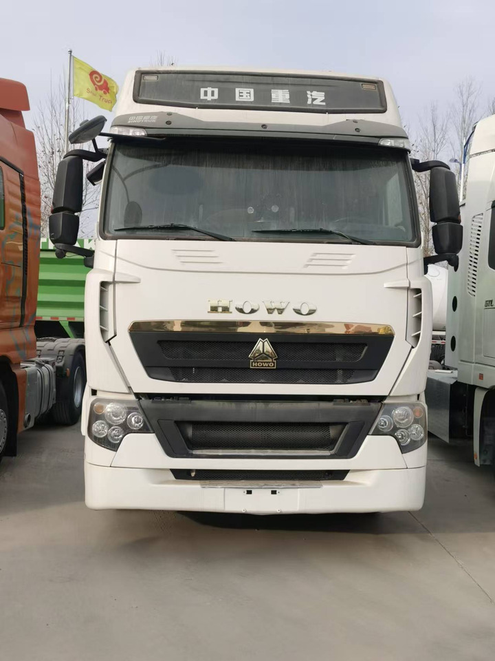 HOWO  - Dragbil: bild 3 HOWO  - Dragbil: bild 3