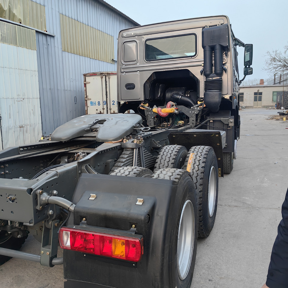 SINOTRUCK HOWO - Dragbil: bild 5 SINOTRUCK HOWO - Dragbil: bild 5