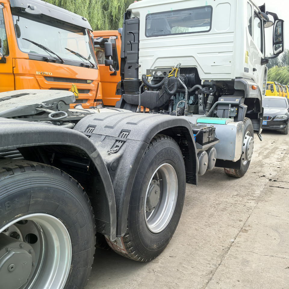 SINOTRUCK HOWO - Dragbil: bild 5 SINOTRUCK HOWO - Dragbil: bild 5