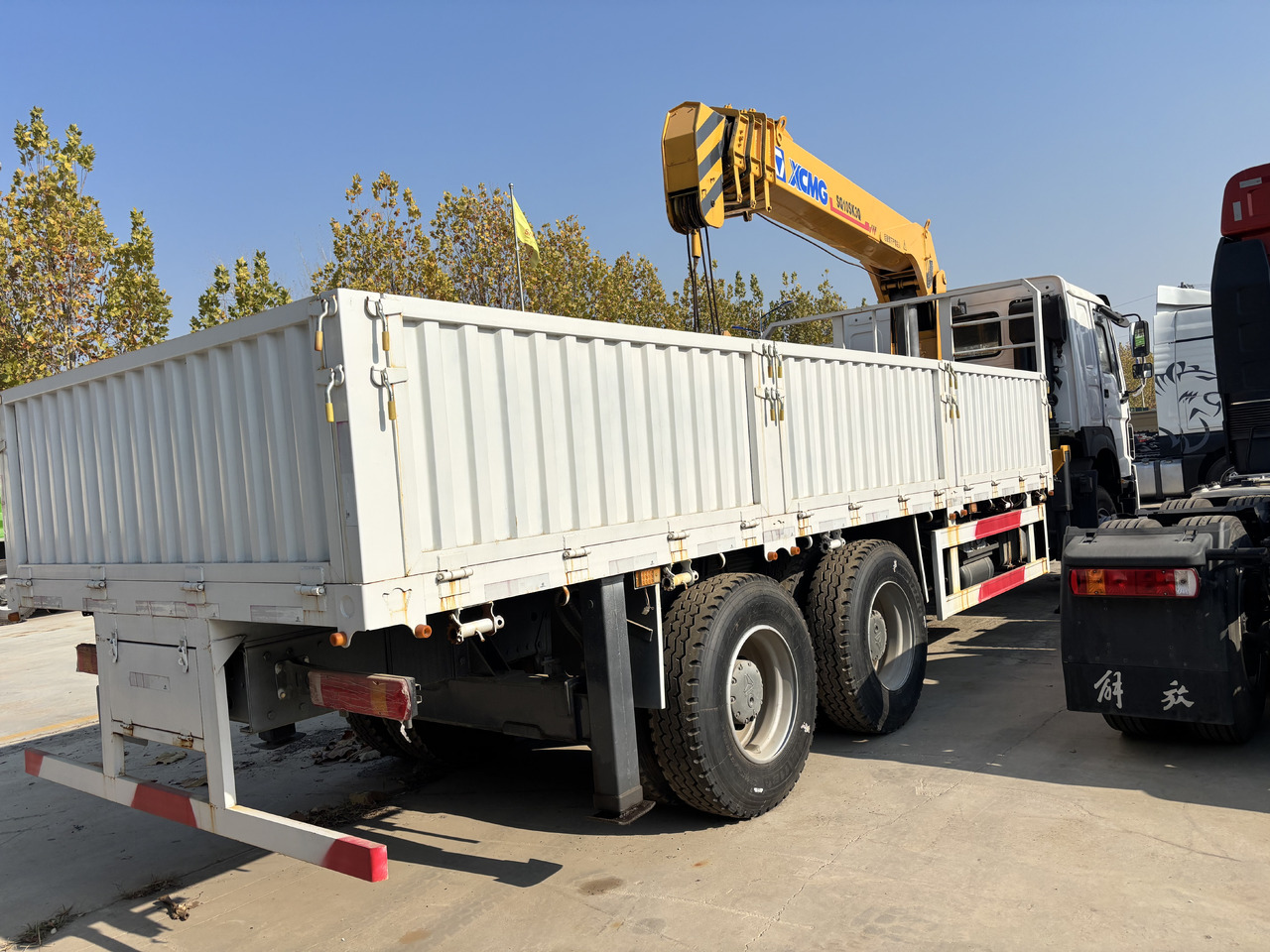 HOWO  - Kranbil: bild 4 HOWO  - Kranbil: bild 4