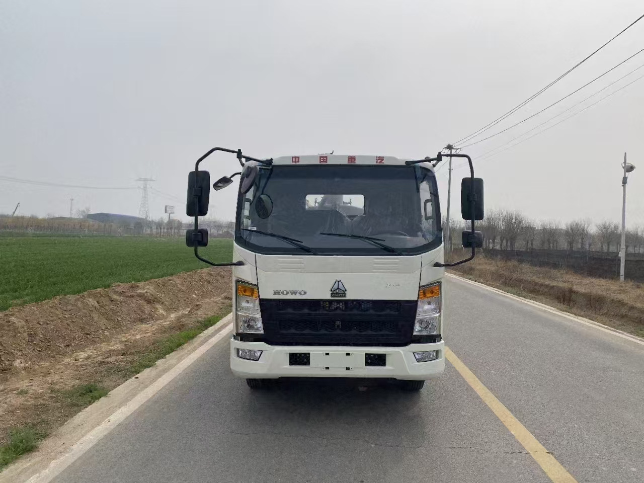 HOWO - Tankbil: bild 1 HOWO - Tankbil: bild 1