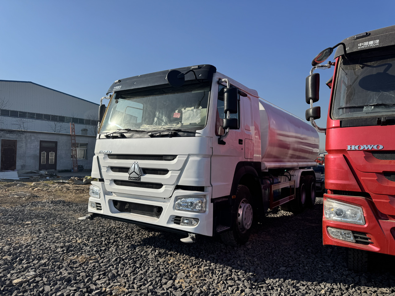 HOWO - Tankbil: bild 4 HOWO - Tankbil: bild 4