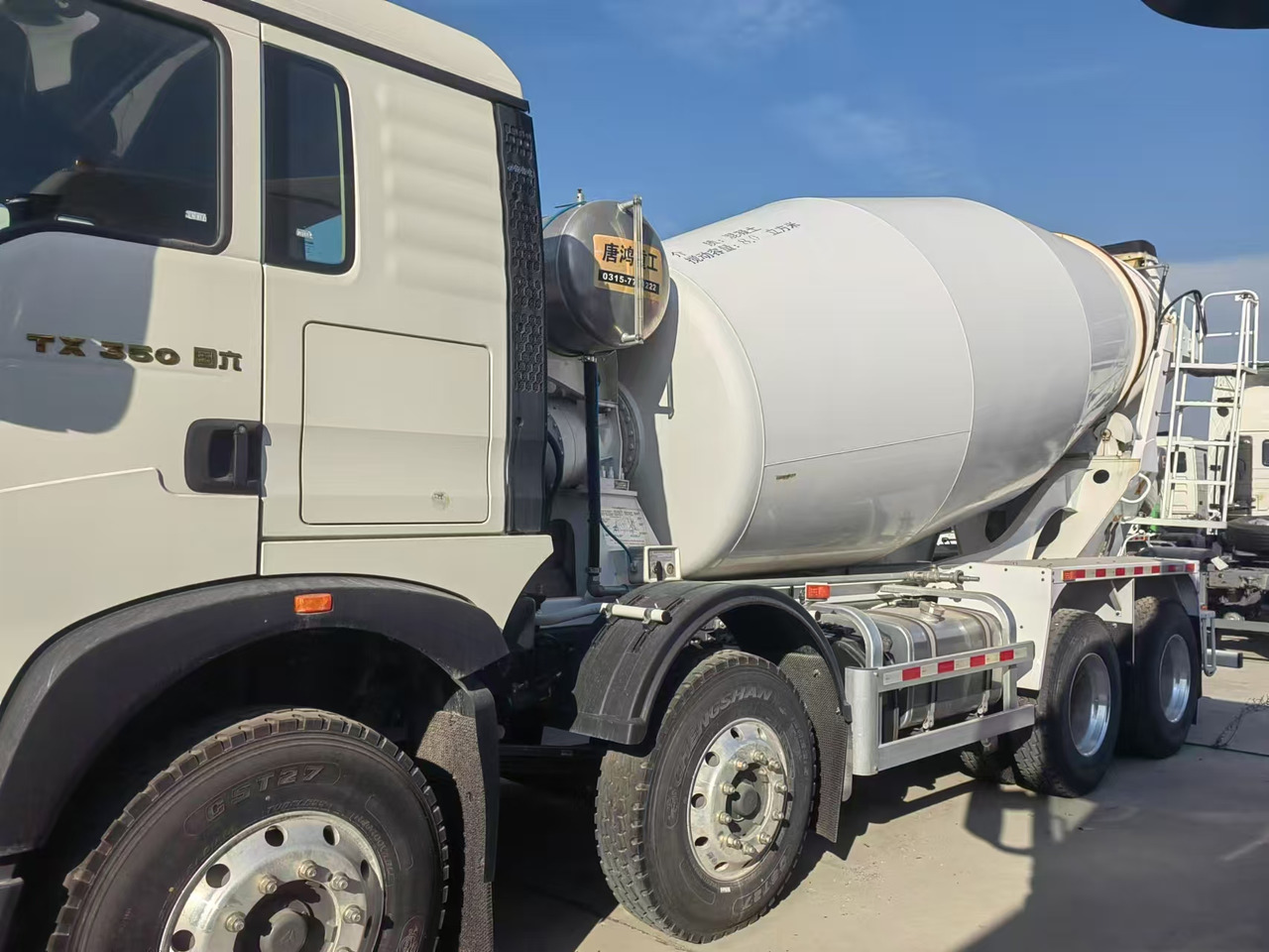 HOWO - Betongbil: bild 2 HOWO - Betongbil: bild 2