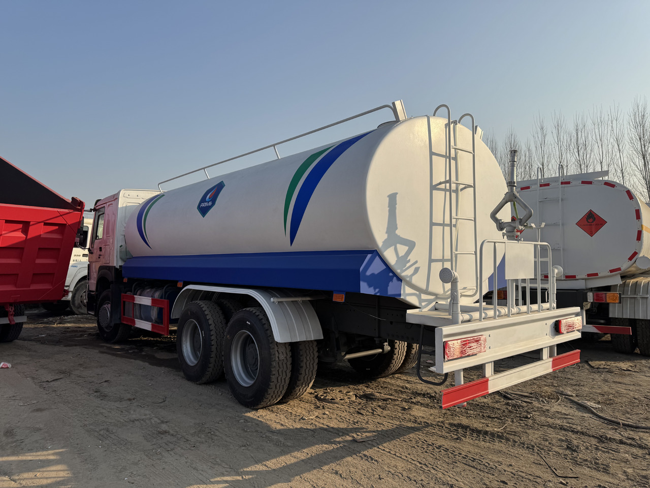 HOWO - Tankbil: bild 4 HOWO - Tankbil: bild 4