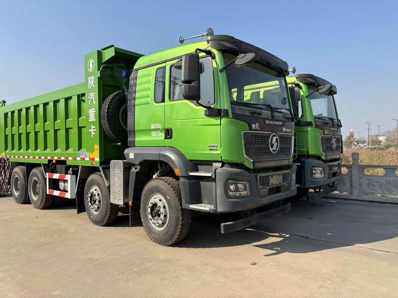 SHACMAN M3000 - Tippbil lastbil: bild 1 SHACMAN M3000 - Tippbil lastbil: bild 1