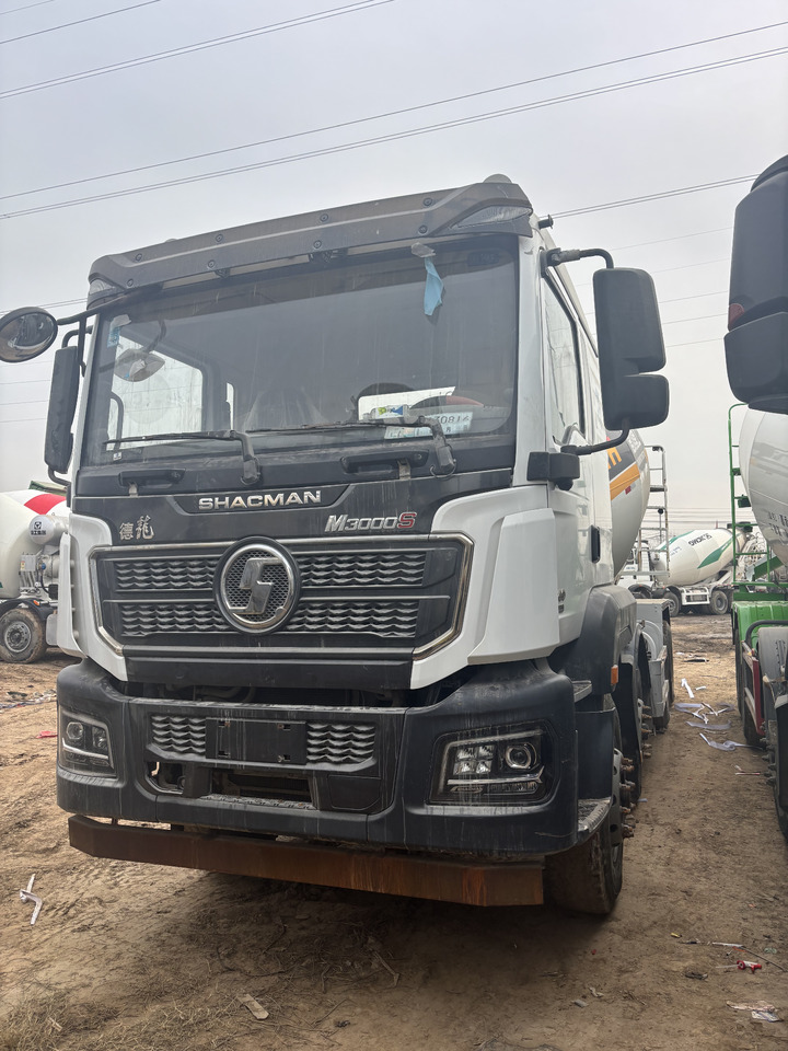 SHACMAN M3000S - Betongblandare: bild 2 SHACMAN M3000S - Betongblandare: bild 2