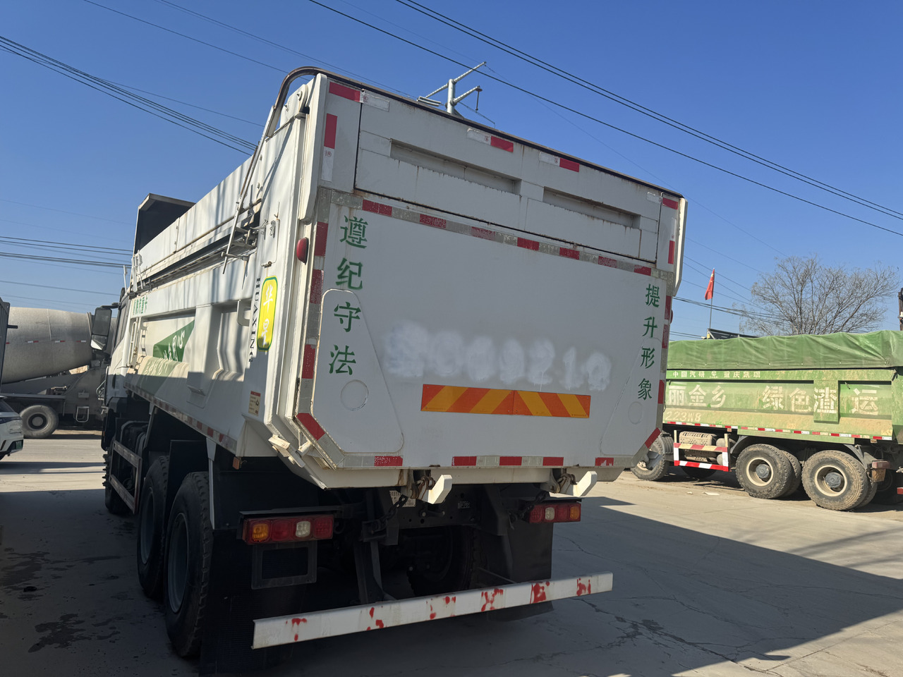 SHACMAN X3000 - Tippbil lastbil: bild 4 SHACMAN X3000 - Tippbil lastbil: bild 4