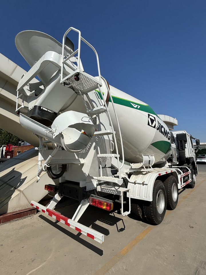 SINOTRUCK HOWO - Betongbil: bild 3 SINOTRUCK HOWO - Betongbil: bild 3