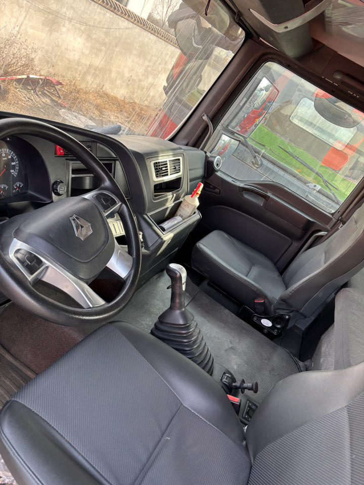 SITRAK  - Lyftkran: bild 3 SITRAK  - Lyftkran: bild 3